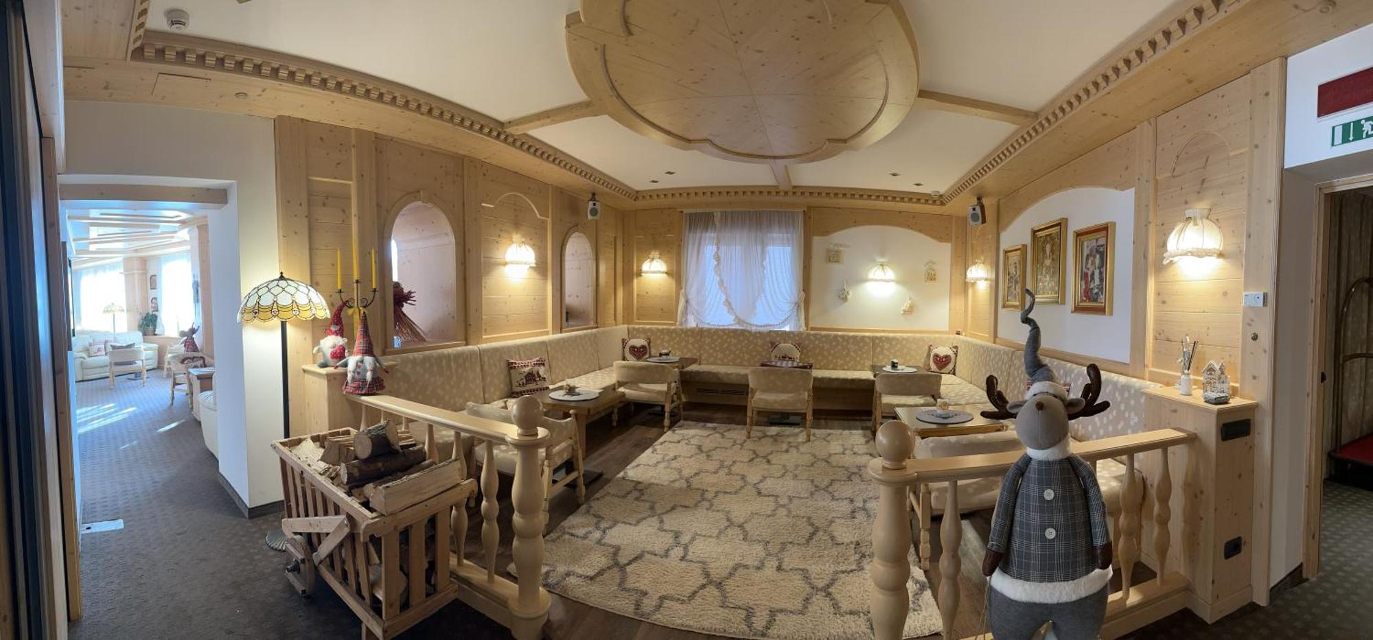 Folgaria Post Hotel エクステリア 写真