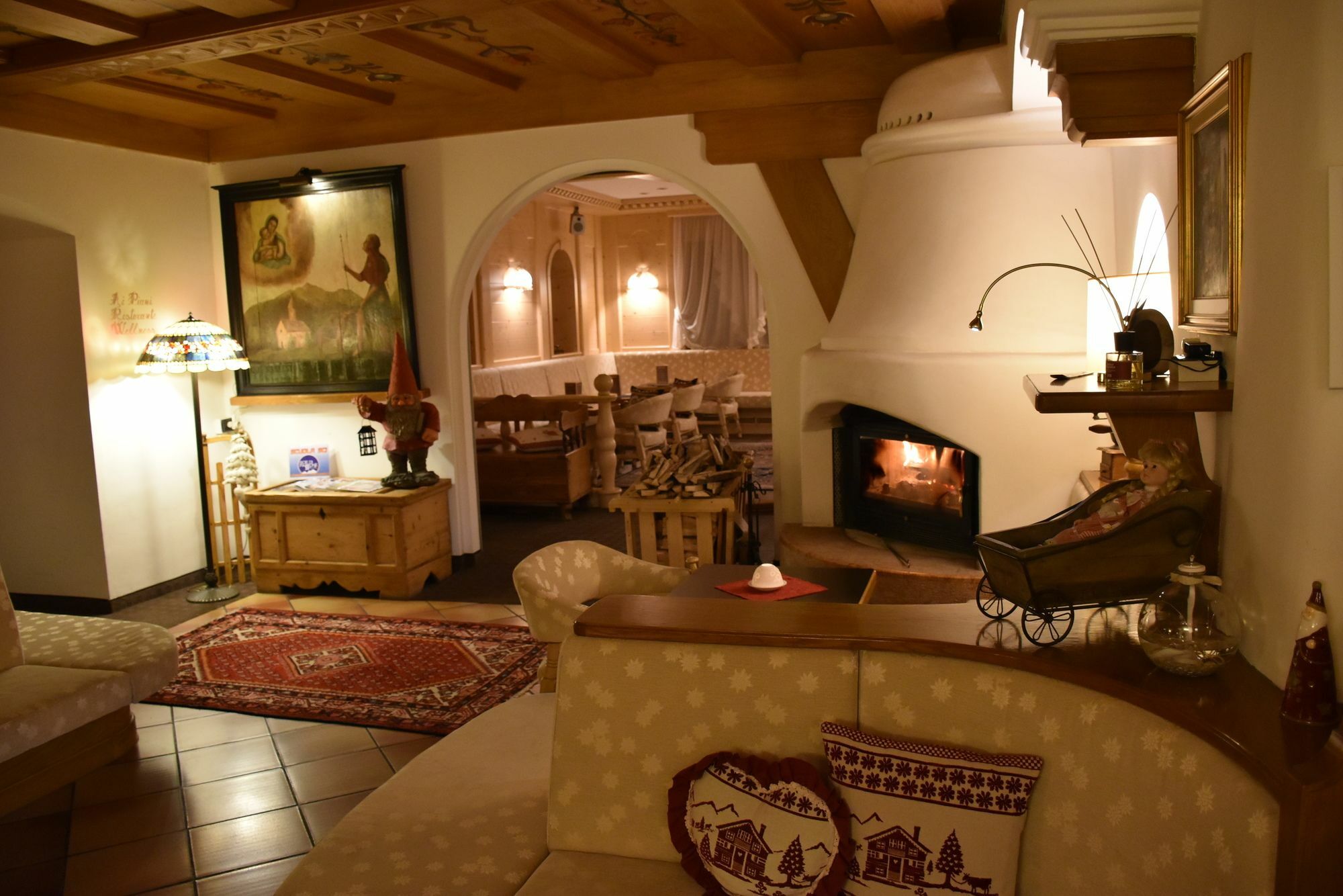 Folgaria Post Hotel エクステリア 写真